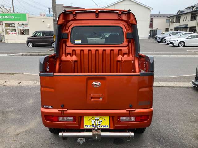 Daihatsu Hijet Deck Van 7