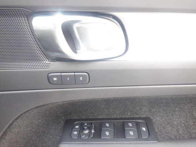 Volvo XC40 11