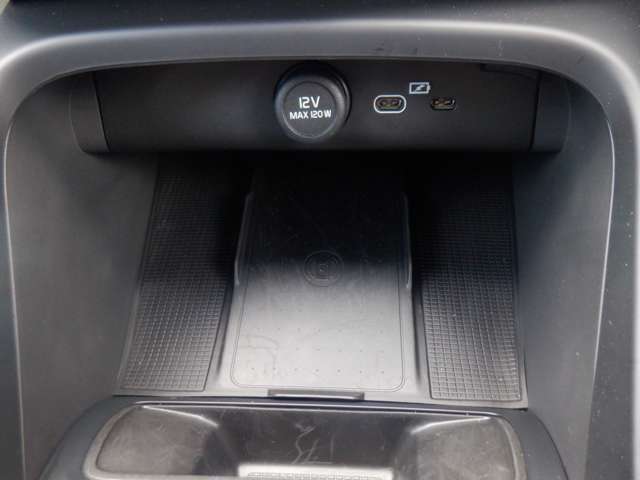 Volvo XC40 12