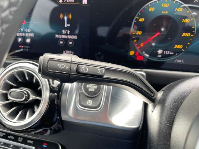 Mercedes-Benz GLB 11