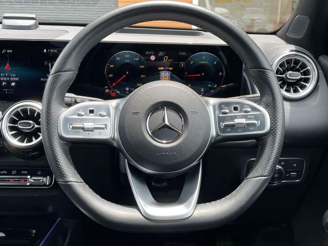 Mercedes-Benz GLB 8