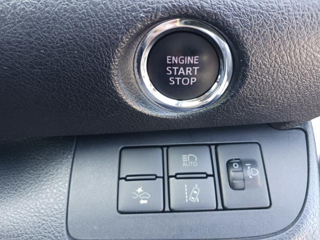 Toyota Sienta 3