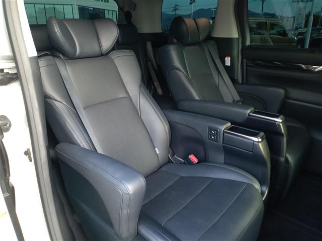 Toyota Alphard 10