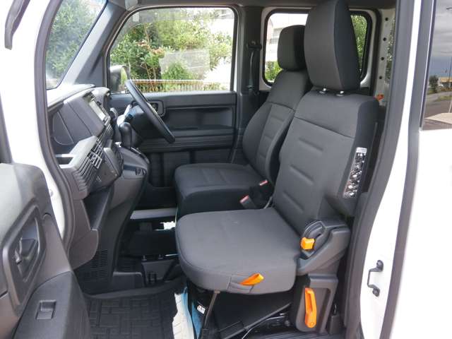 Honda N-VAN 6