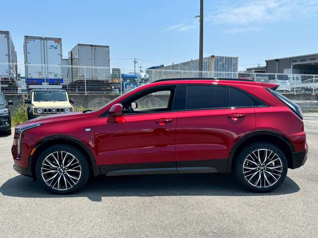 Cadillac XT4 3