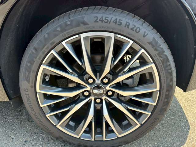 Cadillac XT4 10