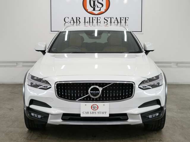 Volvo V90 Cross Country 10