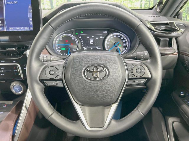 Toyota Harrier 11