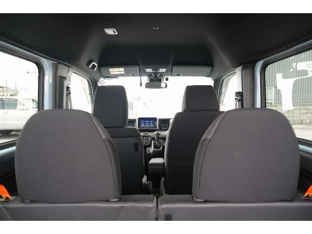 Honda N-VAN 12