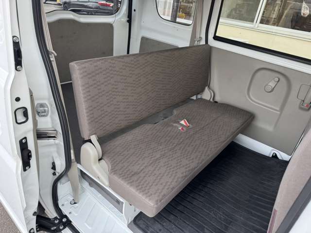 Nissan NV100 Clipper 12