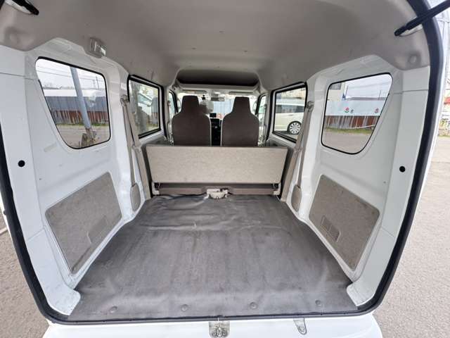 Nissan NV100 Clipper 8