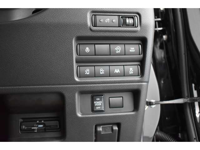 Mitsubishi Delica Mini 9