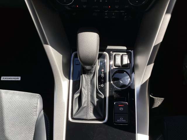 Mitsubishi Eclipse Cross 10