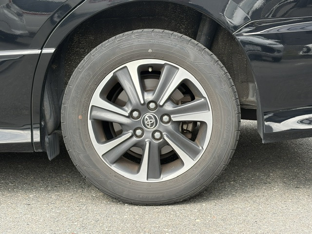 Toyota Noah 11