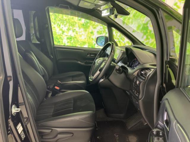 Toyota Esquire 2