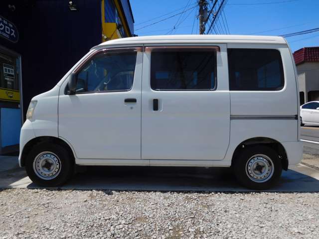 Daihatsu Hijet Cargo 12