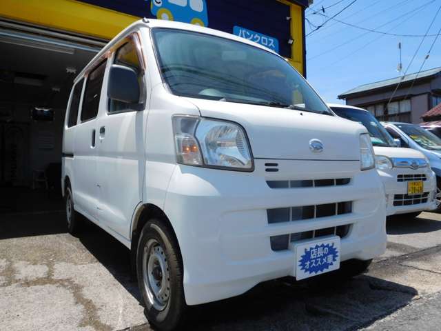 Daihatsu Hijet Cargo 4