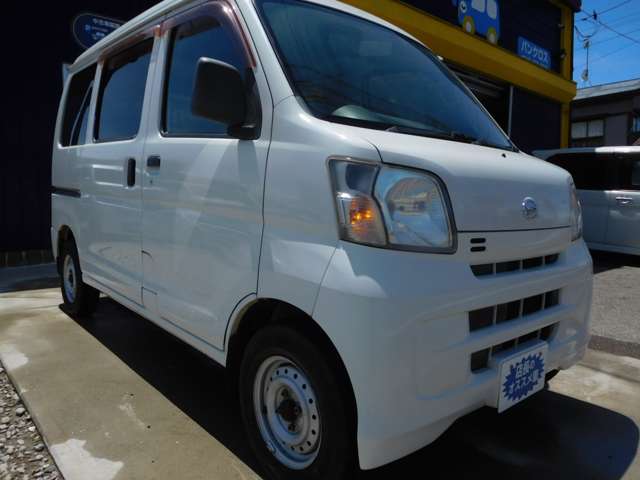 Daihatsu Hijet Cargo 7