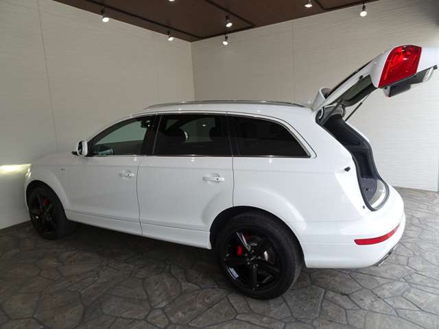 Audi Q7 12