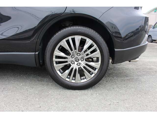 Toyota Harrier 12