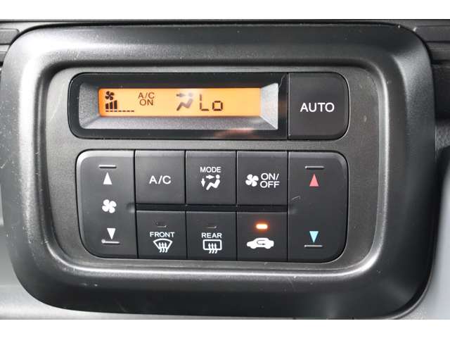 Honda N-VAN 8