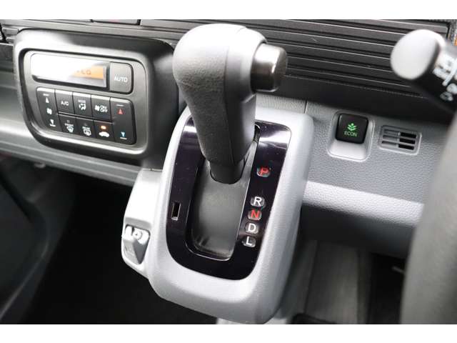 Honda N-VAN 9