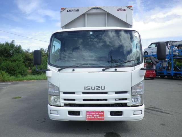 Isuzu Elf 4