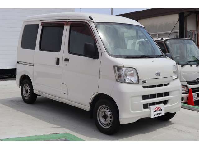 Daihatsu Hijet Cargo 3