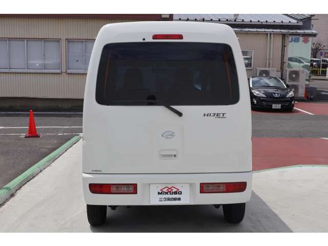 Daihatsu Hijet Cargo 9