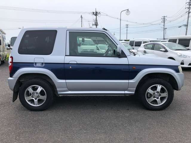 Mitsubishi Pajero Mini 4