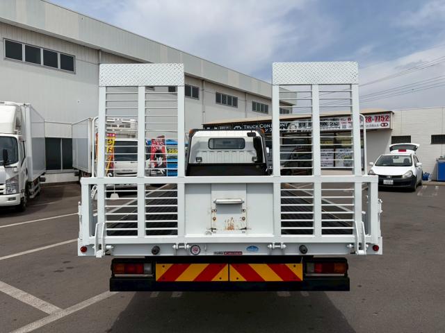 Mitsubishi Fuso Canter 8