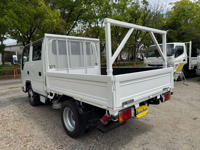 Isuzu Elf 9