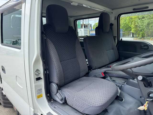 Isuzu Elf 10