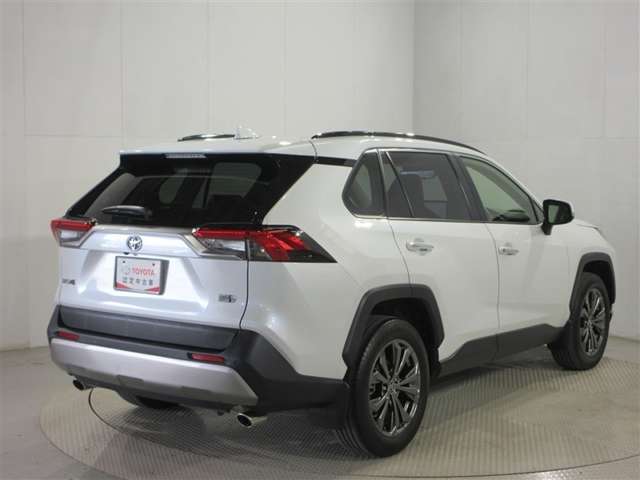 Toyota RAV4 2