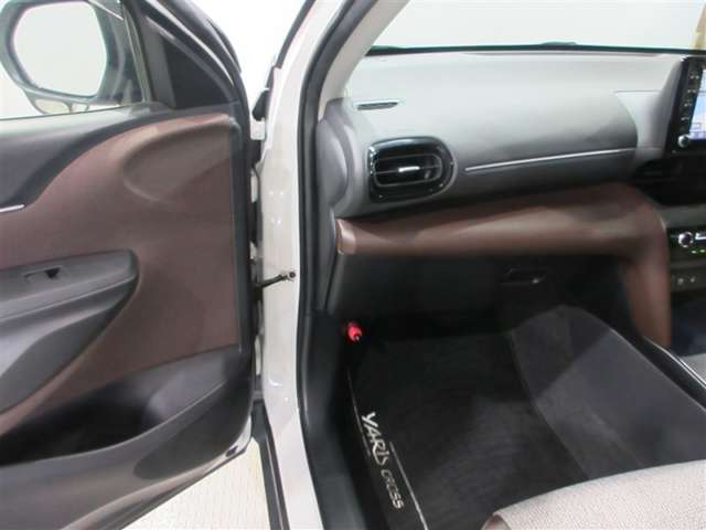 Toyota Yaris Cross 4