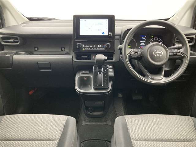 Toyota Sienta 2