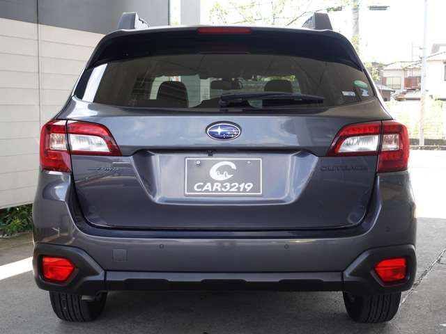 Subaru Legacy Outback 7
