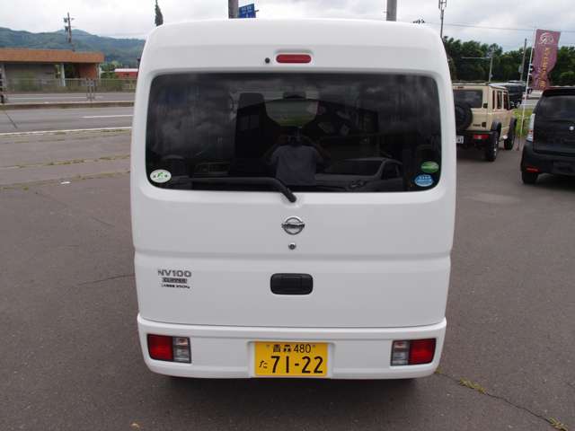 Nissan NV100 Clipper 6