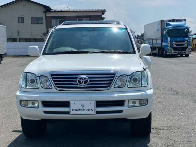 Toyota Land Cruiser Cygnus 4