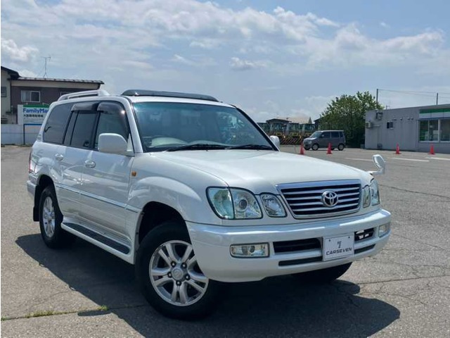 Toyota Land Cruiser Cygnus 8