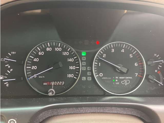 Toyota Land Cruiser Cygnus 10