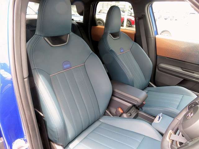 MINI Countryman 6