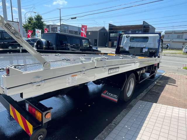 Mitsubishi Fuso Canter 7