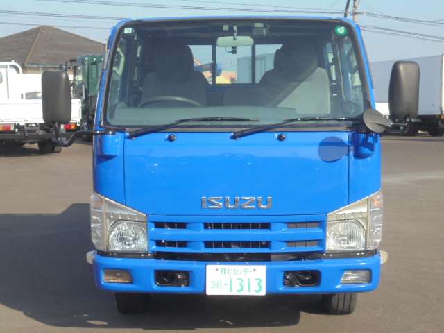 Isuzu Elf 11