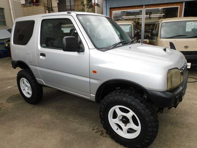 Suzuki Jimny 6