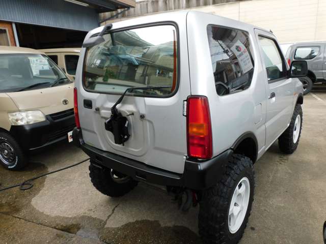 Suzuki Jimny 9
