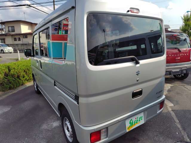 Suzuki Every 8