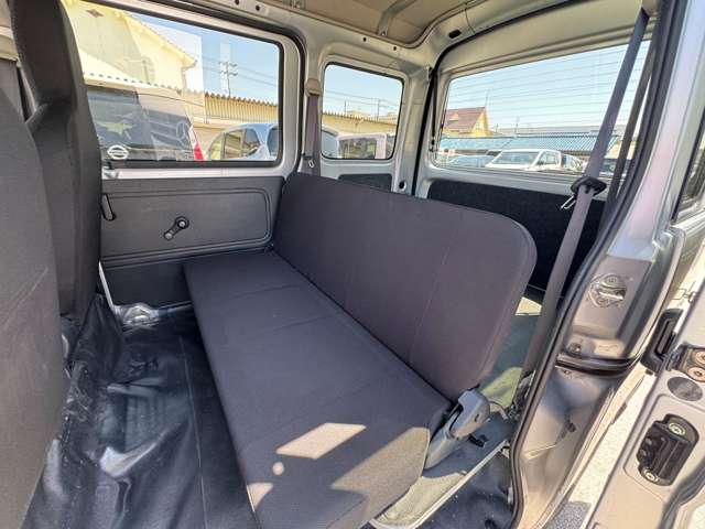 Daihatsu Hijet Cargo 9