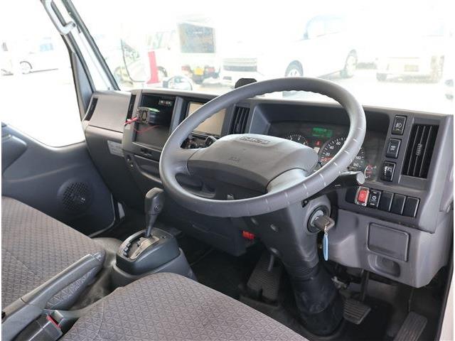 Isuzu Elf 3