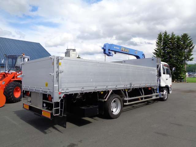 Nissan Condor 5